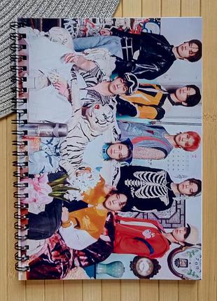 Скетчбук стрей кідс stray kids