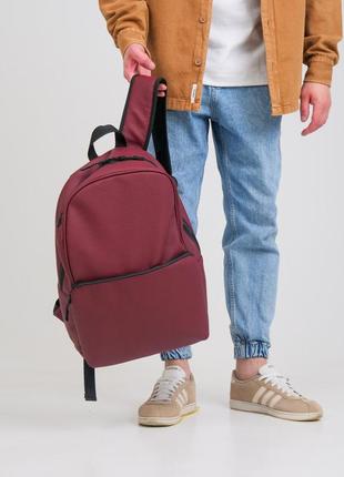 Городской рюкзак из экокожи бордового цвета с отделением под ноутбук5 фото