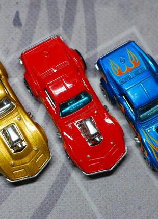 Комплект моделей hot wheels '68 corvette - gas monkey garage