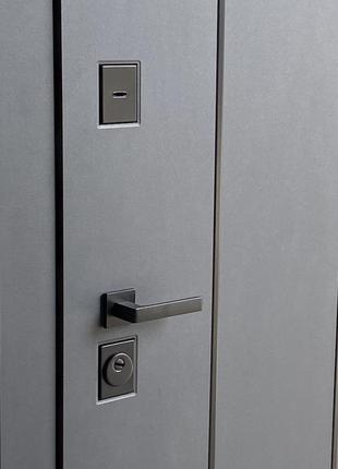 Двері вхідні металеві вуличні силует  мдф  антрацит  860/960х2050х96 ліве/праве3 фото