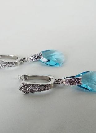 Сережки з блакитними кристалами сваровські2 фото