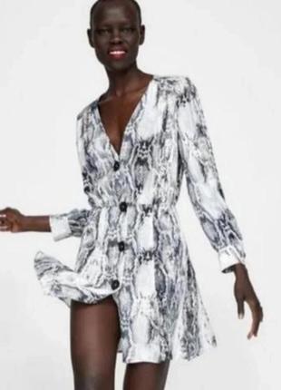 Сукня від бренду zara