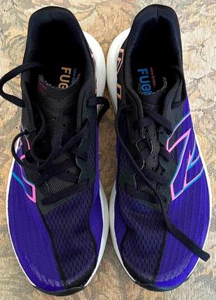 Кроссовки для бега new balance fuelcell rebel wfcxcv2