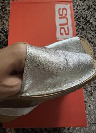 Мінорки босоніжки