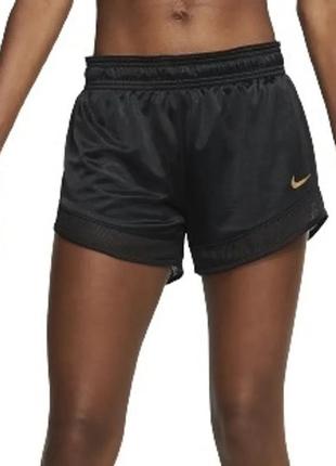 Классные спортивные шорты nike оригинал
