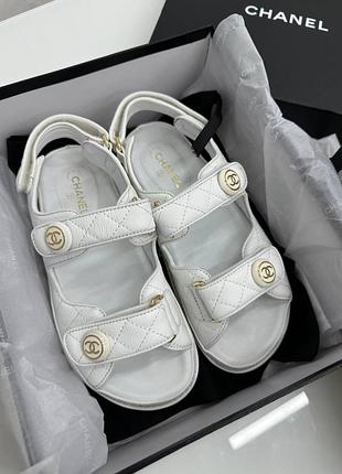 Сандалі босоніжки  білі шкіряні  шанель