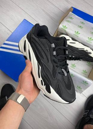 Adidas yeezy boost 700 v2 black&amp;white7 фото