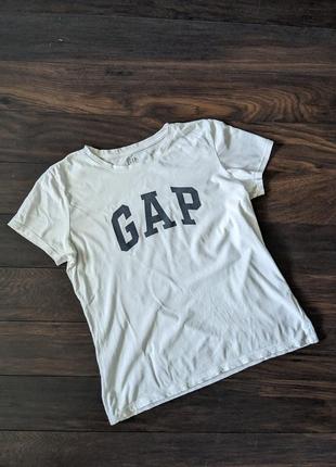 Белая футболка gap