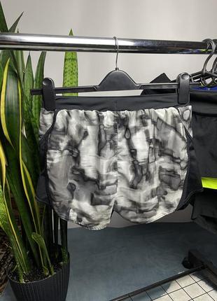 Легкі спортивні шорти  шорти under armour