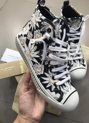 Жіночі високі кеди