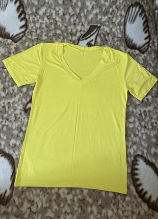Лимонна футболка
