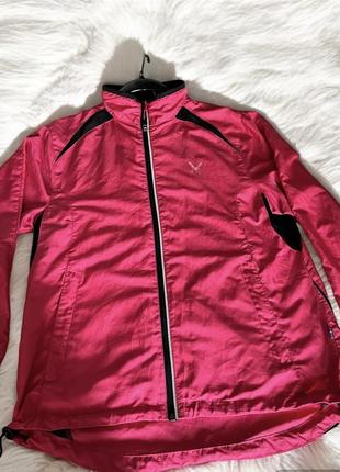 Спортивная ветровка