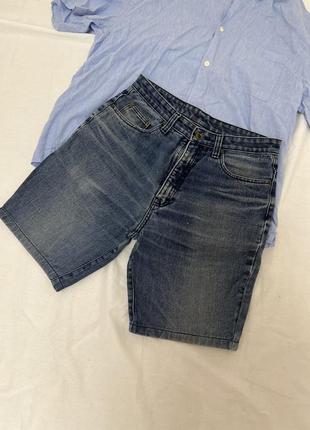 Джинсовые шорты