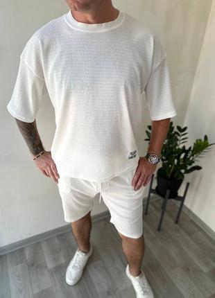 Мужской костюм🤩
(футболка + шорты)