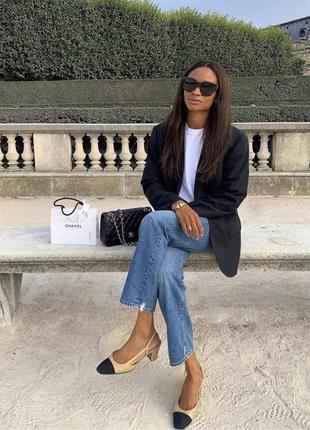 Туфлі бежеві на каблуку шанель