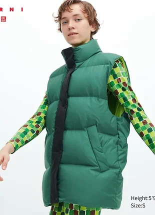 Пуховая жилетка оверсайз uniqlo + marni xs оригинал