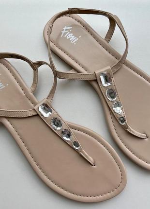 Бежеві босоніжки fioni