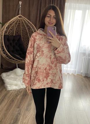 Вот возможен заголовок с ключевыми словами для розовой толстовки: "стильная розовая толстовка — удобство и модный вид. свитшот худи мирер джемпер