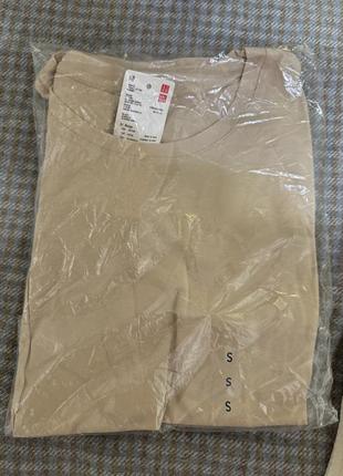 Футболка uniqlo s тонкий котон3 фото