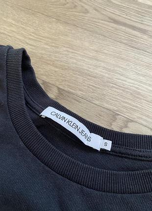 Оригинальное хлопковое платье - футболка Calvin Klein Jeans Mirror Flad crossbody-taske i sort9 фото