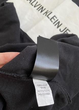 Оригинальное хлопковое платье - футболка Calvin Klein Jeans Mirror Flad crossbody-taske i sort8 фото