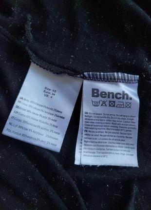 Футболка bench з навушниками з металевим ефектом графічний принт навушники аплікація рок-стиль музика музикант чорна кежуал графіті7 фото