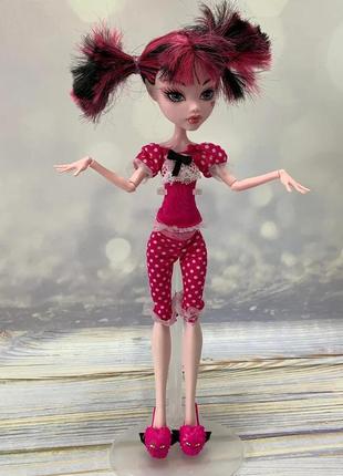 Лялька монстер хай дракулаура смертельно втомлені 1 випуск monster high draculaura dead tired wave1