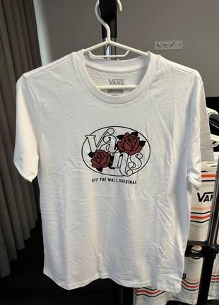 Футболка vans