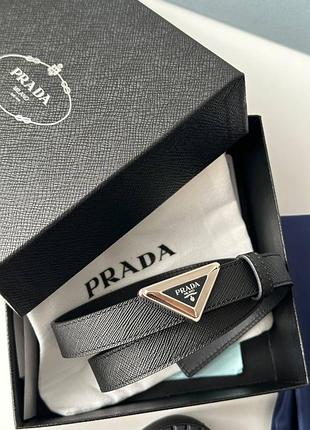 Кожаный черный ремень в стиле prada прада кожу канва