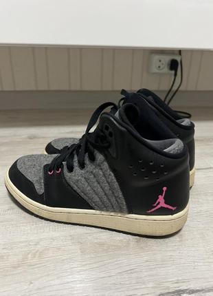 Кросівки jordan