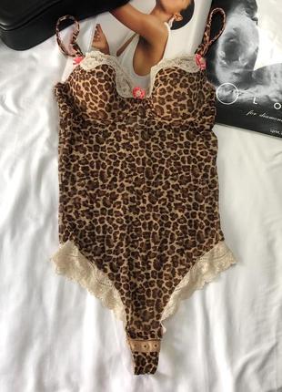 Мереживний леопардовий боді з чашками hunkemoller