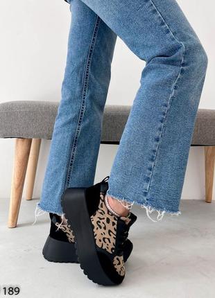 Стильные сникерсы на высокой подошве с леопардовым принтом