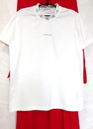 Футболка белая calvin klein jeans