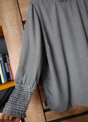 Эффектная длуза с манжетом на резинках creation z7 фото