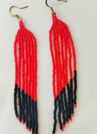 Серьги из бисера длинные красно - черные