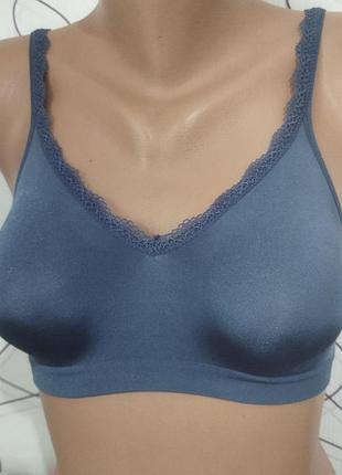 Красивый бюстгальтер