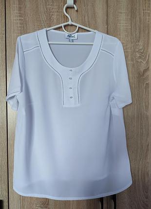 Легенька біла блузка блузочка блуза футболка розмір 50-52