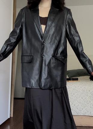 Пиджак кожаный zara