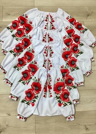 Современная рубашка вышиванка маки для девочки