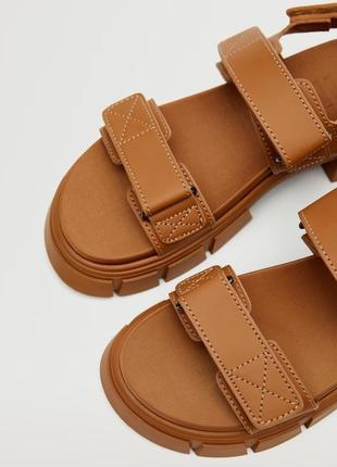 Жіночі сандалі mango іспанія розмір 39 на платформі. нові.