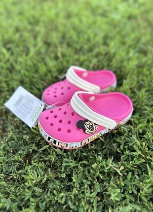 Крокси для дівчинки minni mouse рожеві дитячі crocs4 фото