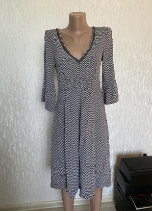 Шикарна сукня -  10 розміру