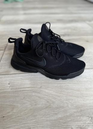 Жіночі кросівки nike presto fly (24 см)