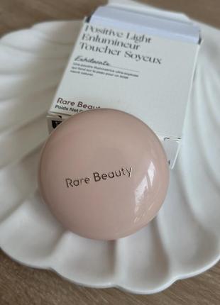 Хайлайтер rare beauty exhilarate - champagne gold