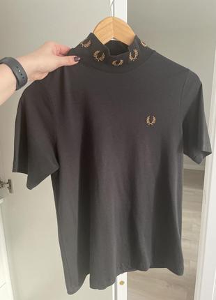 Fred perry жіноча фудболка з горловиною, нова1 фото