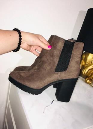 Ботинки под замш на меху h&m 38