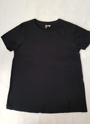 Черная базовая футболка