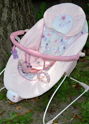 Детское музыкальное кресло-качалка melodies bright starts. шезлонг.