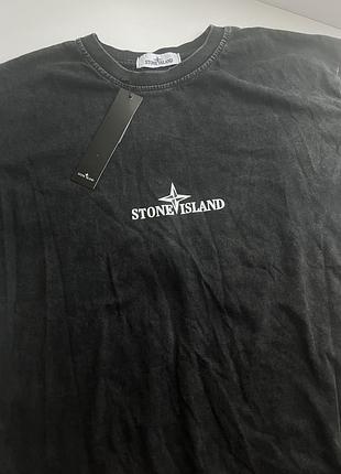 В наявності футболка stone island