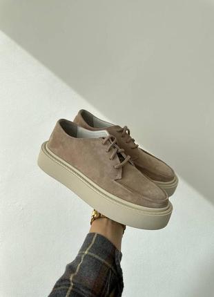 Кроссовки из натуральной замши